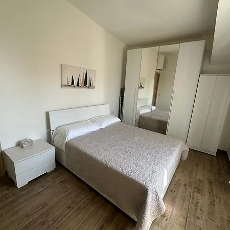 아파트 Frontemare 라디스폴리